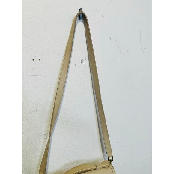 Vintage COACH 9870 Ivory Leather Court Brass Turn Lock Crossbody Strap Bag - Picture 9 of 13